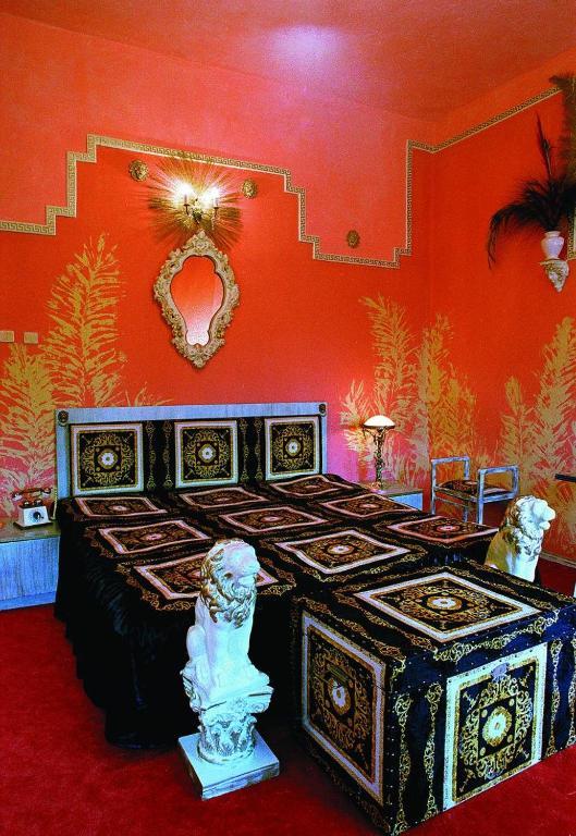 Hotel Trivia Antique 3*