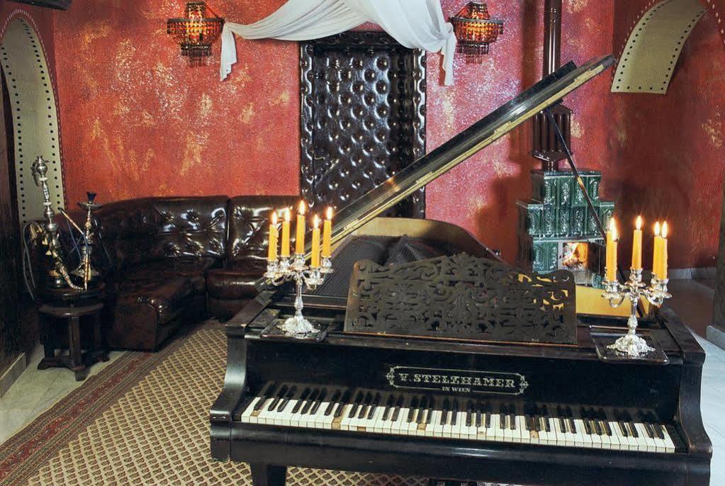 Trivia Antique Hotel